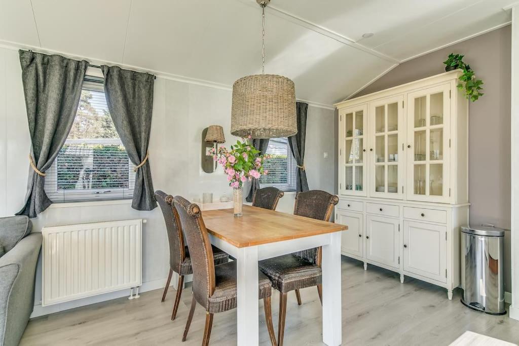4-Pers. Chalet Met Eigen Parkeerplaats In Veluwe Villa Putten Exterior foto